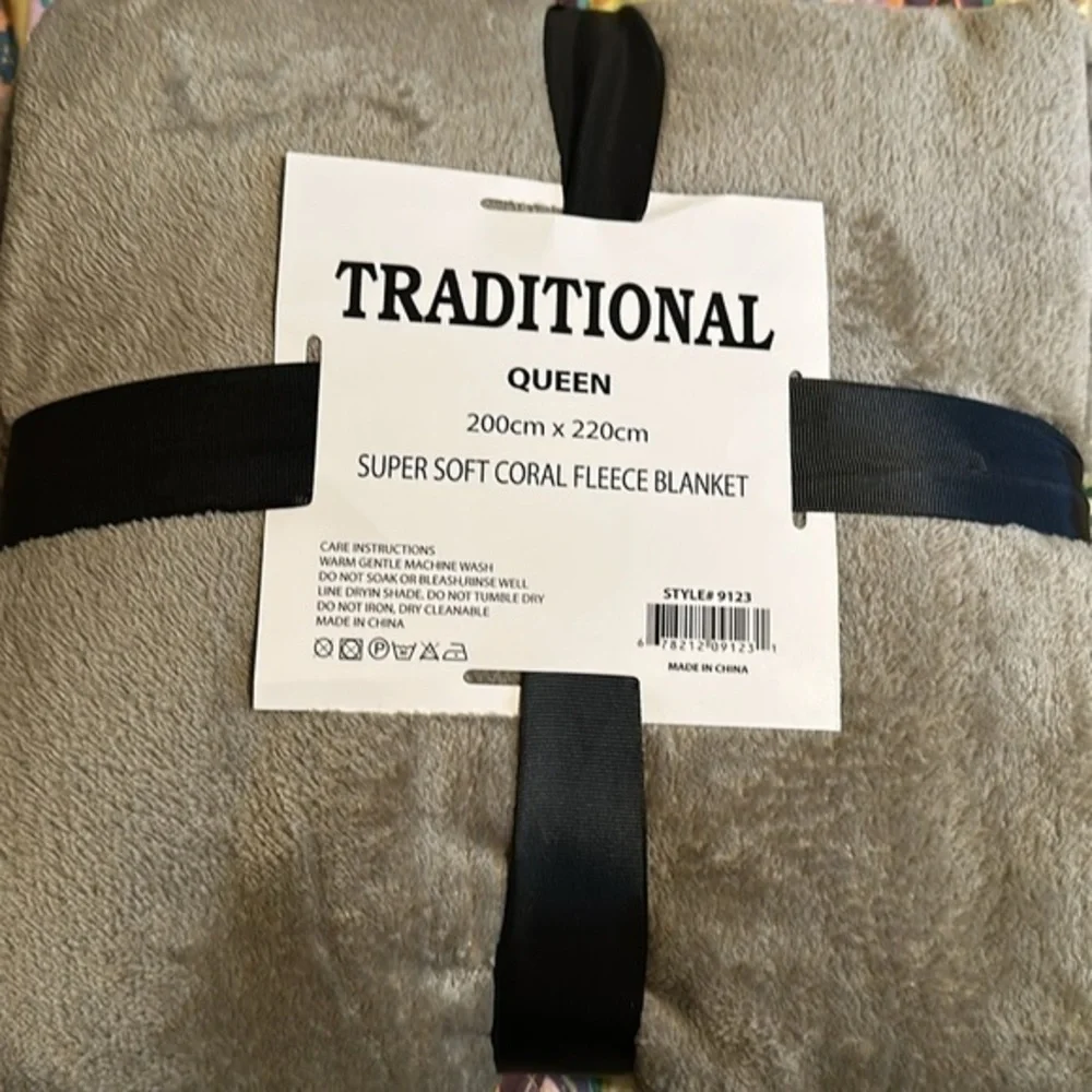 Queen Traditional Blanket Super Soft Coral Fleece Natural Almond